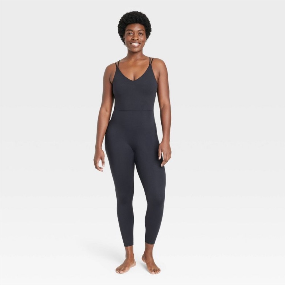 NWT! All in Motion Women’s Brushed Sculpt Full Length Body Suit in Black. Sz. M